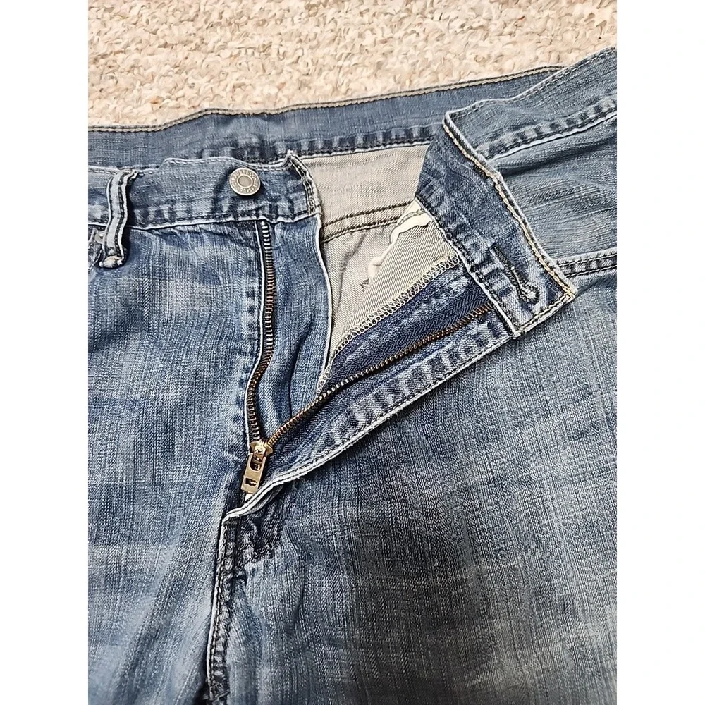 Levi's 514 Jeans Mens tag 36x32 (36x30) Light Wash Straight Fit Distressed Denim